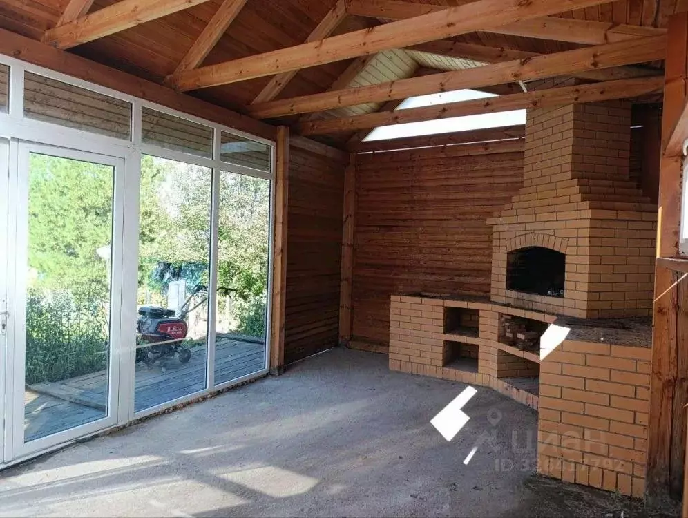 Дом в Иркутская область, Иркутск Лесной мкр, Александровская ул., 32 ... - Фото 1