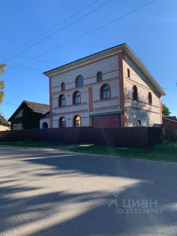 Дом в Тверская область, Максатиха пгт ул. Кооперативная, 9 (254 м) - Фото 1