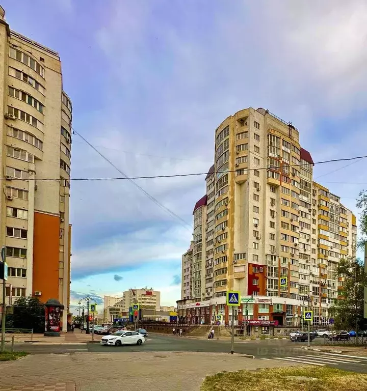 3-к кв. Белгородская область, Белгород ул. Победы, 165 (103.8 м) - Фото 0