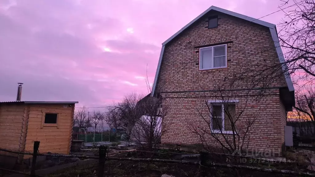 Дом в Пензенская область, Пензенский район, Богословский сельсовет, ... - Фото 1
