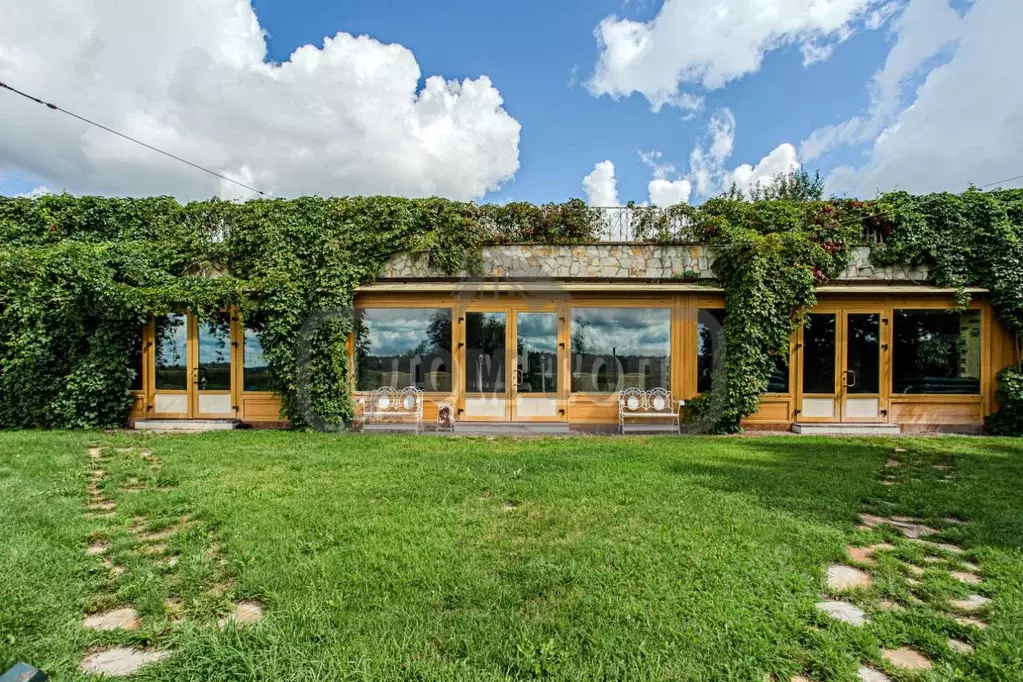 Дом в Московская область, Одинцовский городской округ, с. Иславское  ... - Фото 1