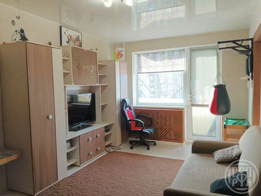 3-к кв. Ленинградская область, Выборгский район, Рощино пгт пер. ... - Фото 1