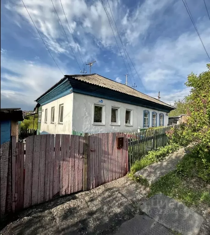 Дом в Кемеровская область, Новокузнецк Калининградский проезд, 32 (39 ... - Фото 1