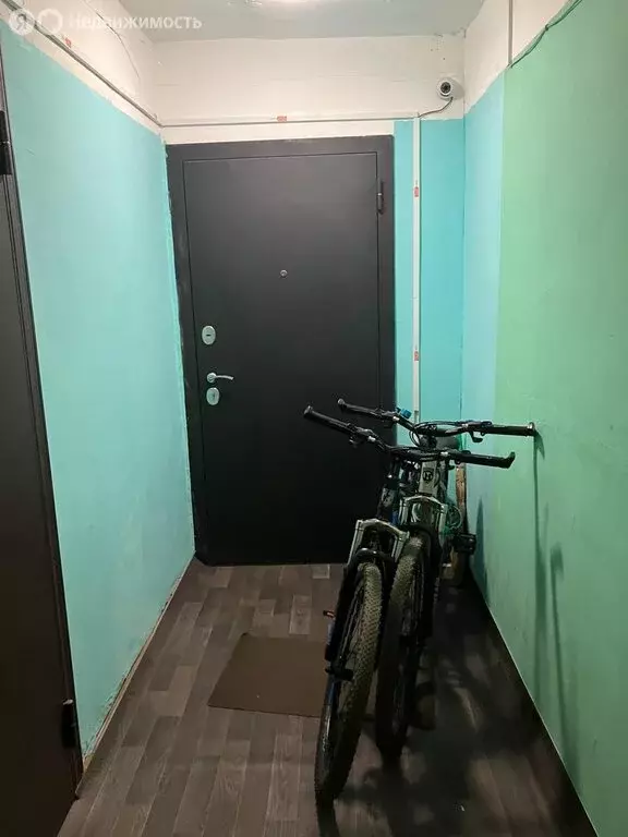 2-комнатная квартира: Красноярск, улица Железнодорожников, 10 (48 м) - Фото 0