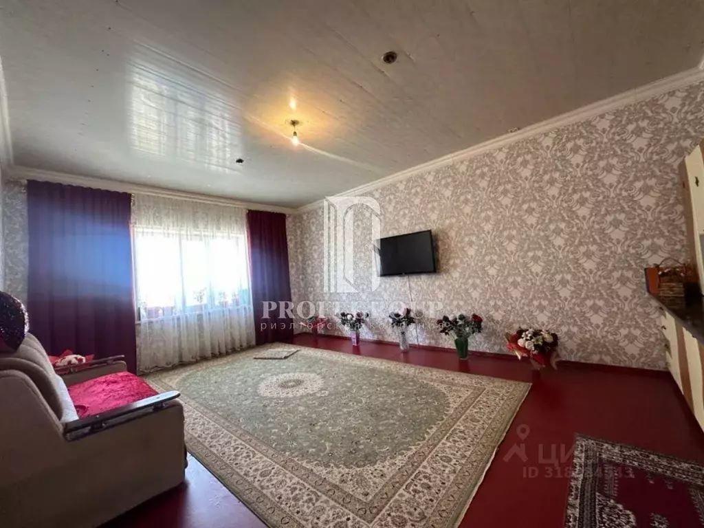 Дом в Дагестан, Махачкала ул. 8-я Линия Акушинского, 5 (200 м) - Фото 0