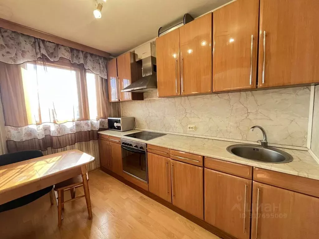 2-к кв. Мурманская область, Мурманск ул. Карла Маркса, 35 (46.2 м) - Фото 1