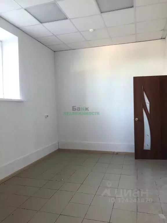 Помещение свободного назначения в Саратовская область, Вольск ул. ... - Фото 1