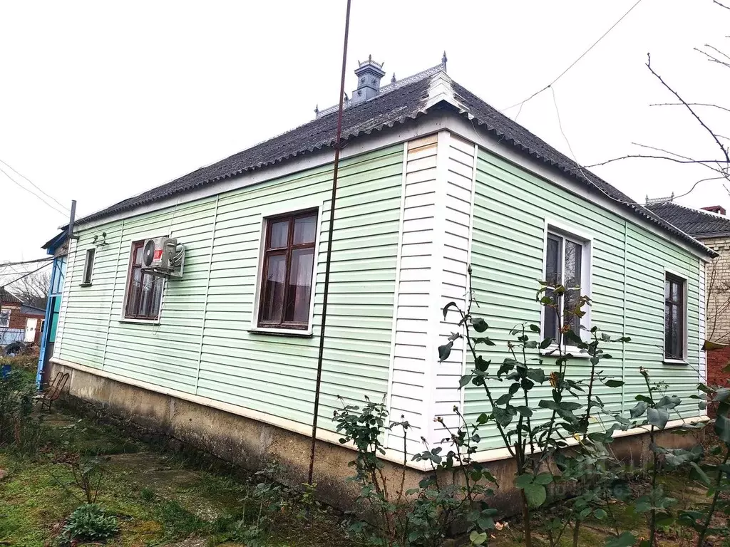 Дом в Краснодарский край, Абинский район, Ахтырское городское ... - Фото 0