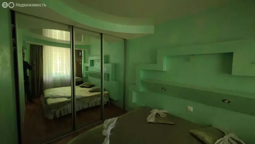 3-комнатная квартира: Волгоград, улица Фадеева, 11 (56.6 м) - Фото 1