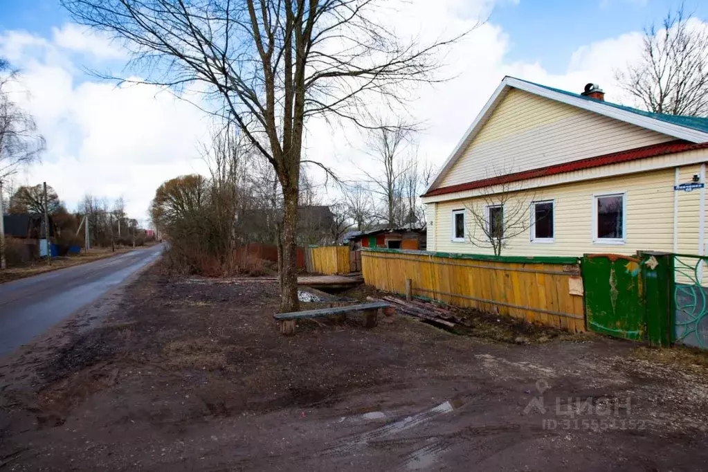 Дом в Новгородская область, Малая Вишера ул. Левченко, 68 (44 м) - Фото 1