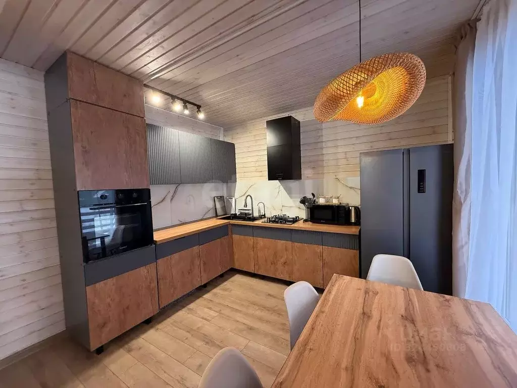 Дом в Ленинградская область, Волховский район, Колчановское с/пос, д. ... - Фото 1