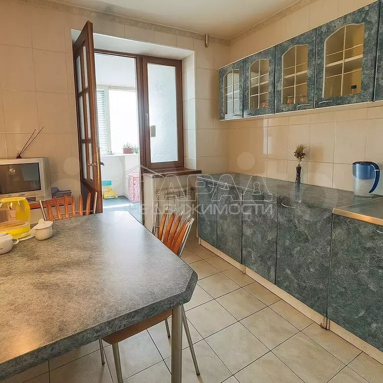 3-к. квартира, 64 м, 1/9 эт. - Фото 0
