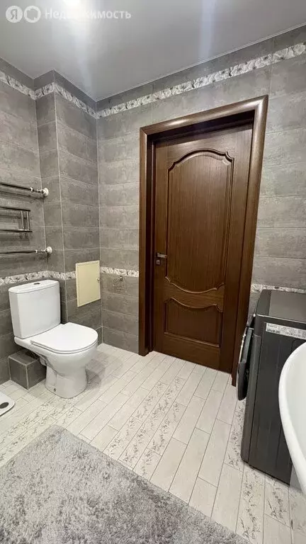 3-комнатная квартира: Тольятти, улица 40 лет Победы, 17В (68 м) - Фото 1