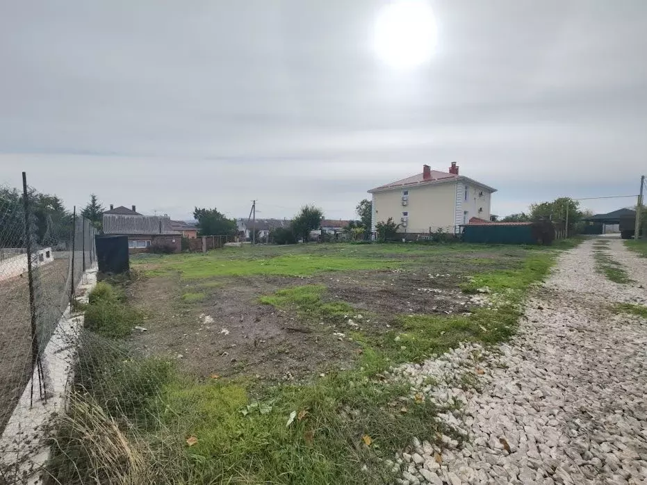 Участок в Крым, Симферополь ул. Лунная (8.3 сот.) - Фото 2