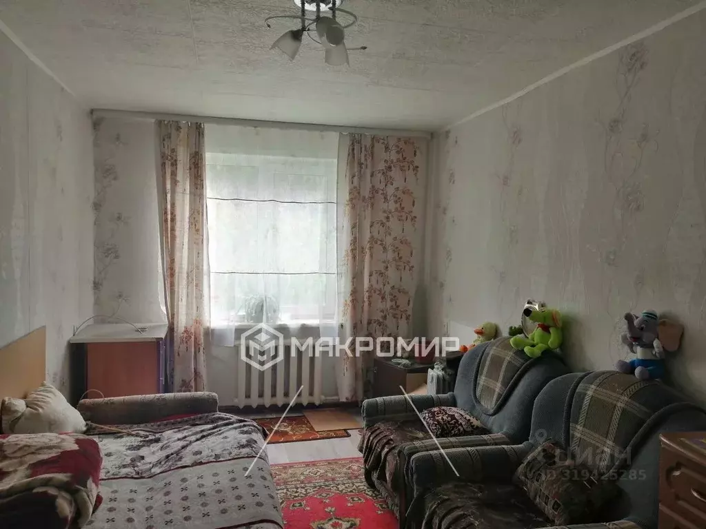 2-к кв. Пермский край, Губаха Октябрьский просп., 7Б (46.6 м) - Фото 0