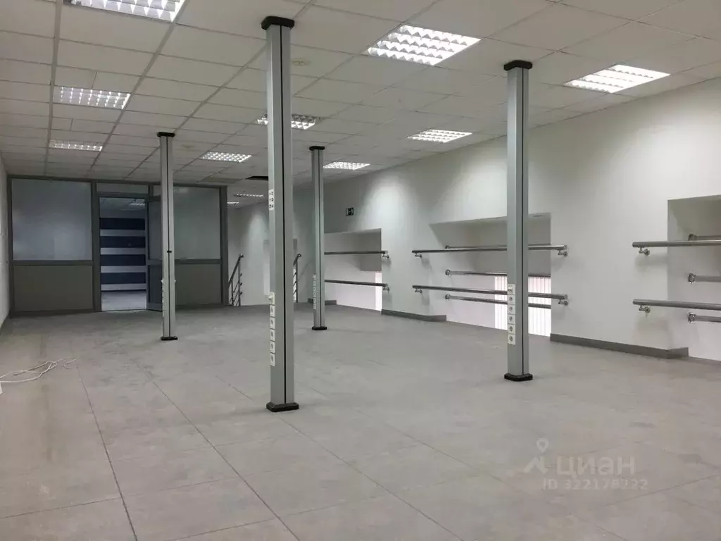 Торговая площадь в Волгоградская область, Волгоград просп. Имени В.И. ... - Фото 1