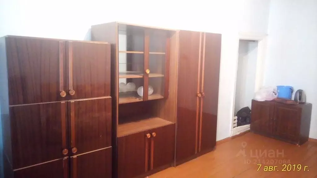 Комната Псковская область, Псков ул. Труда, 17 (18.0 м) - Фото 2