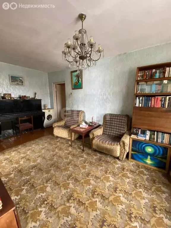 4-комнатная квартира: Кемерово, бульвар Строителей, 44А (63.4 м) - Фото 0