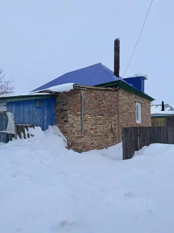 Дом в Башкортостан, Дюртюлинский район, Асяновский сельсовет, д. ... - Фото 1