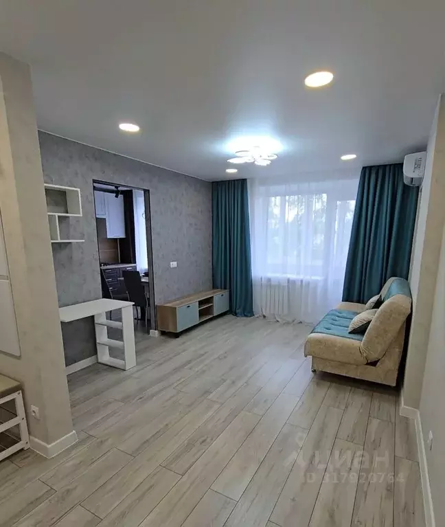 2-к кв. Челябинская область, Челябинск ул. Кирова, 21 (50.0 м) - Фото 0