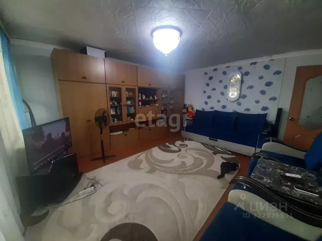 3-к кв. Свердловская область, Талица Рябиновая ул., 4 (71.2 м) - Фото 1