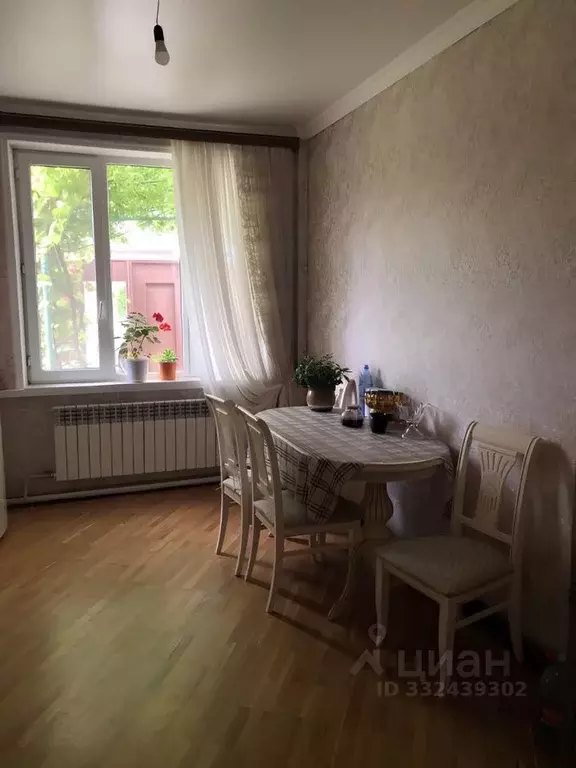 Дом в Дагестан, Каспийск Октябрьская ул., 3 (100 м) - Фото 2