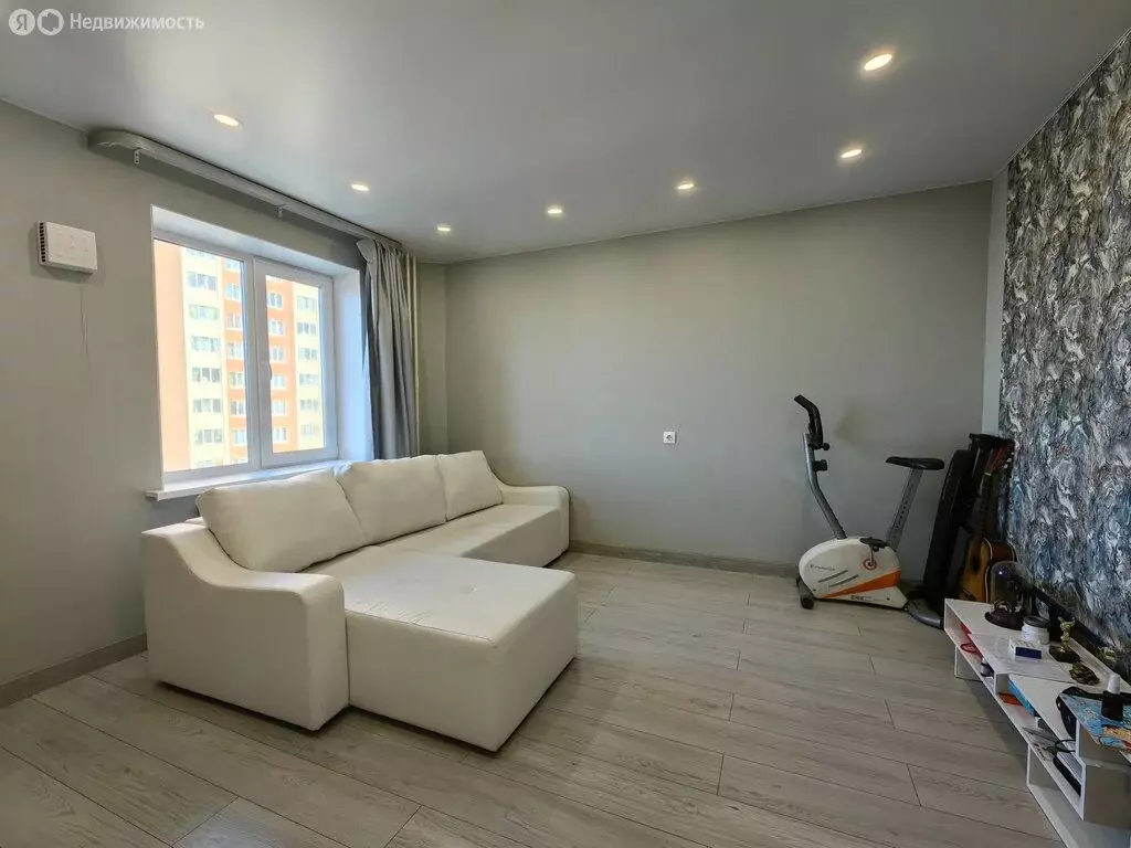 3-комнатная квартира: Санкт-Петербург, территория Горелово, ... - Фото 1