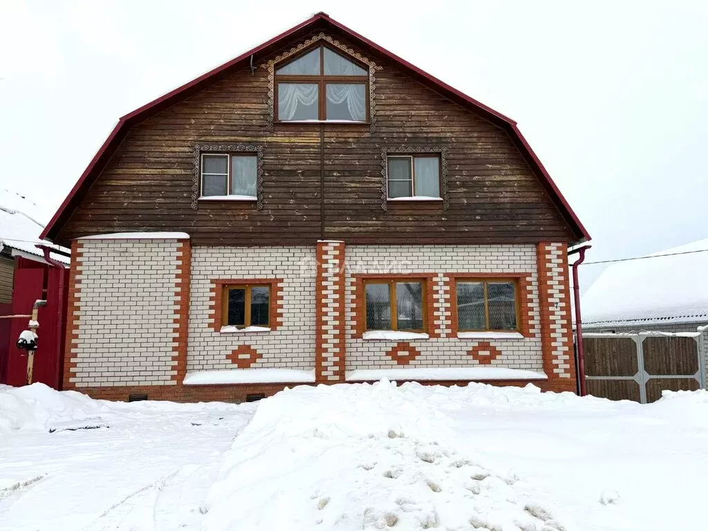 Дом в посёлок Лежнево, 2-я Красноармейская улица, 7 (158 м) - Фото 1