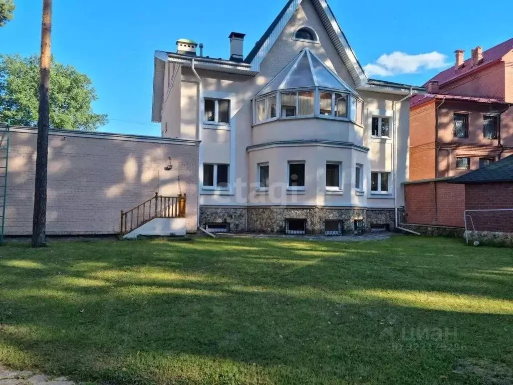 Дом в Свердловская область, Екатеринбург ул. Черемуховая, 33 (524 м) - Фото 2