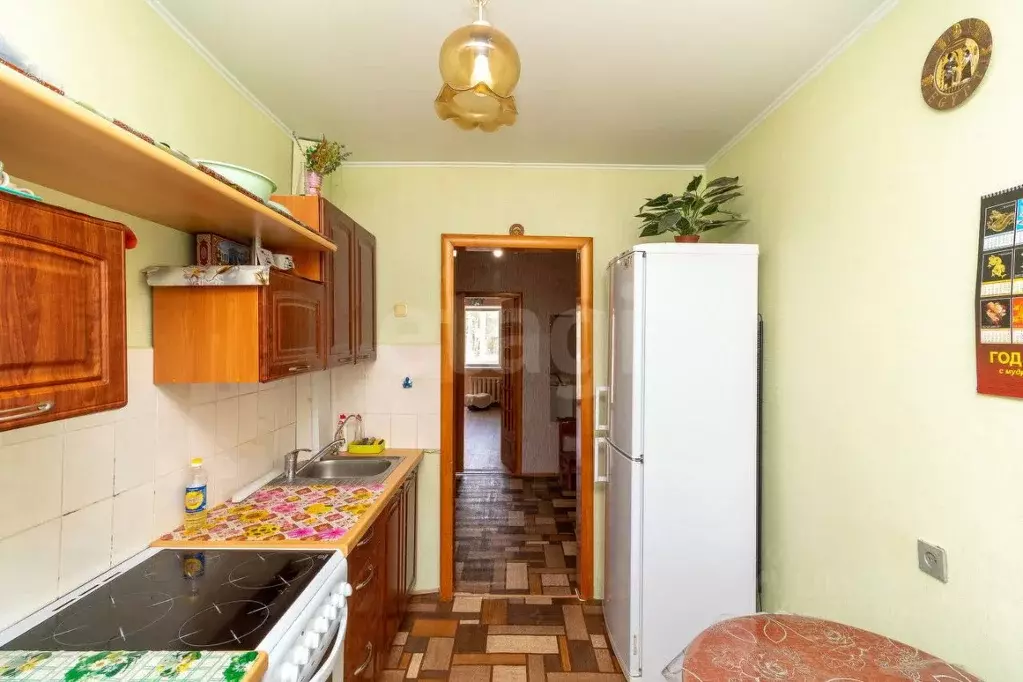 3-к кв. Тюменская область, Тюмень Мелиораторов мкр, ул. Мелиораторов, ... - Фото 0