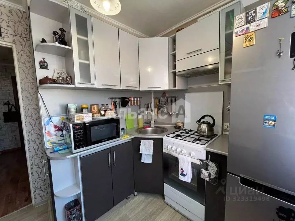 2-к кв. Ростовская область, Волгодонск ул. Ленина, 62 (43.8 м) - Фото 0