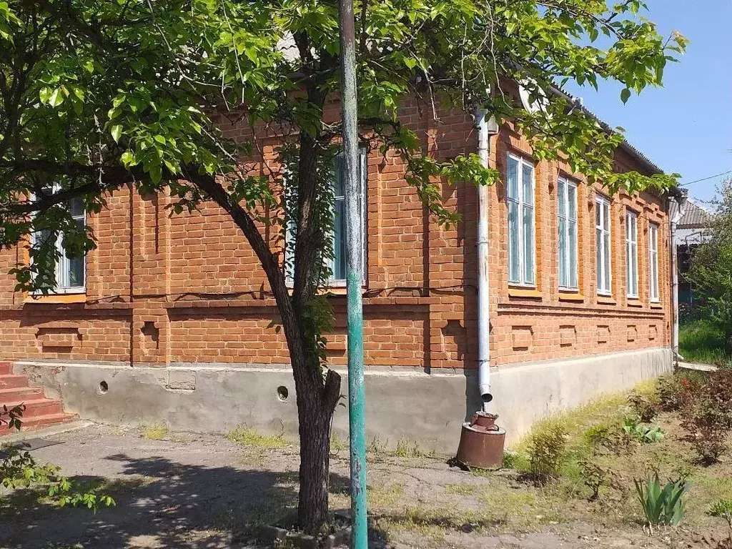 Дом в Краснодарский край, Кропоткин Кавказский район, ул. Пушкина (84 ... - Фото 2