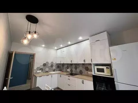 3-к. квартира, 60 м, 15/17 эт. - Фото 1