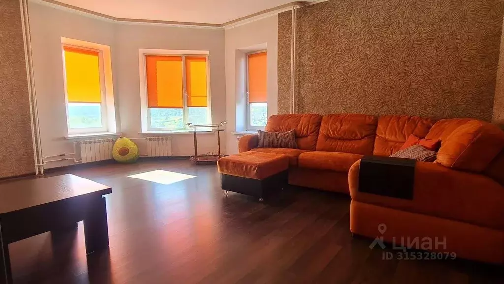 3-к кв. Московская область, Сергиев Посад Воробьевская ул., 33А (92.0 ... - Фото 1