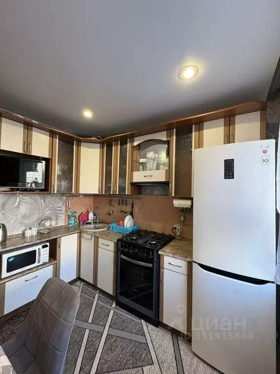 3-к кв. Новгородская область, Великий Новгород ул. Кочетова, 15к1 ... - Фото 1