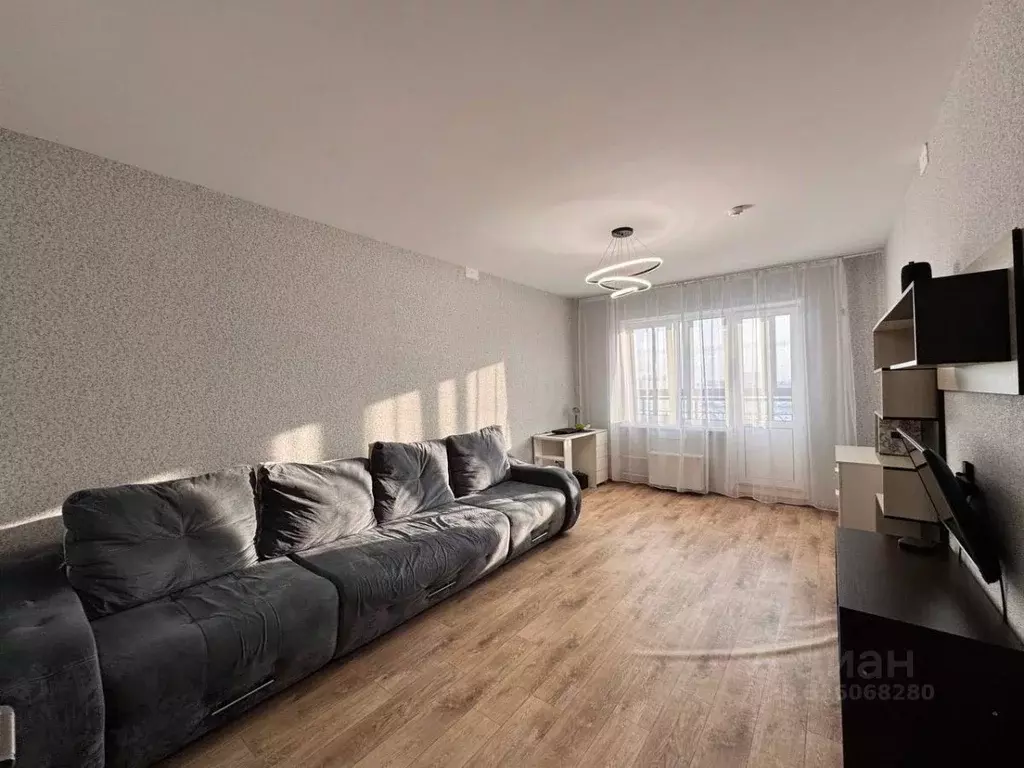 3-к кв. Омская область, Омск проезд 6-й Амурский, 18 (79.8 м) - Фото 1