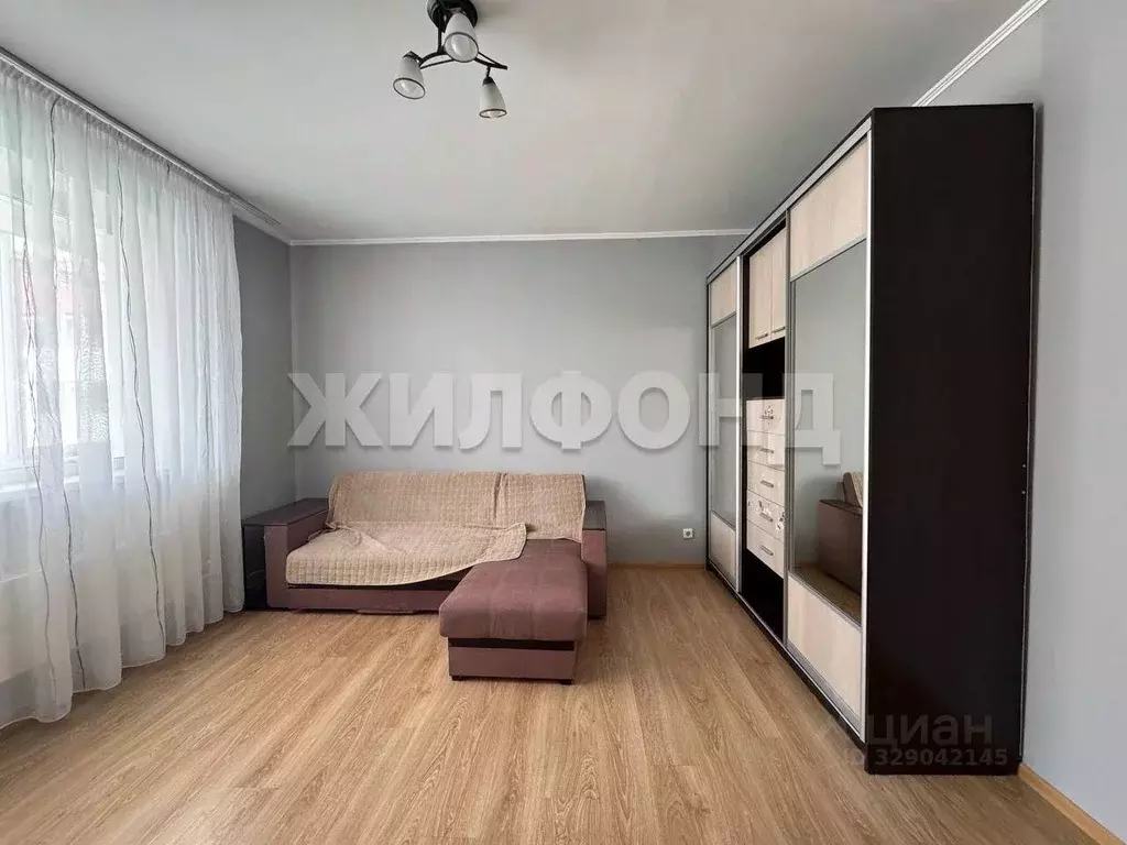 2-к кв. Хакасия, Абакан ул. Кирова, 107к1 (51.0 м) - Фото 2
