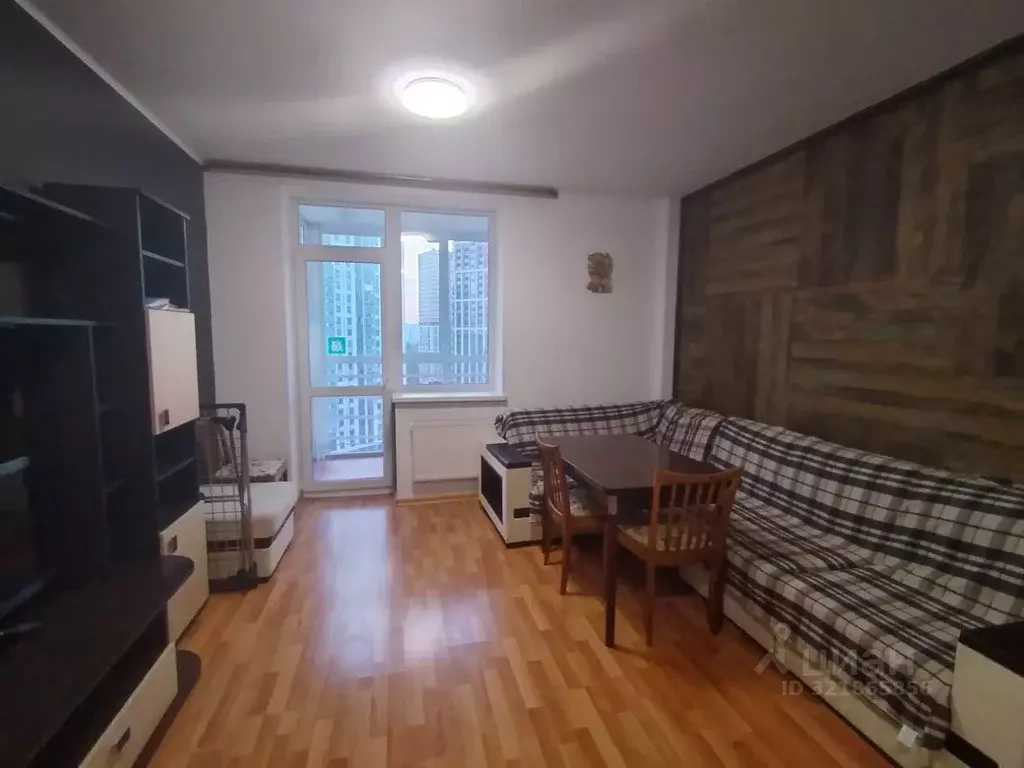 2-к кв. Свердловская область, Екатеринбург ул. Николая Островского, 1 ... - Фото 2