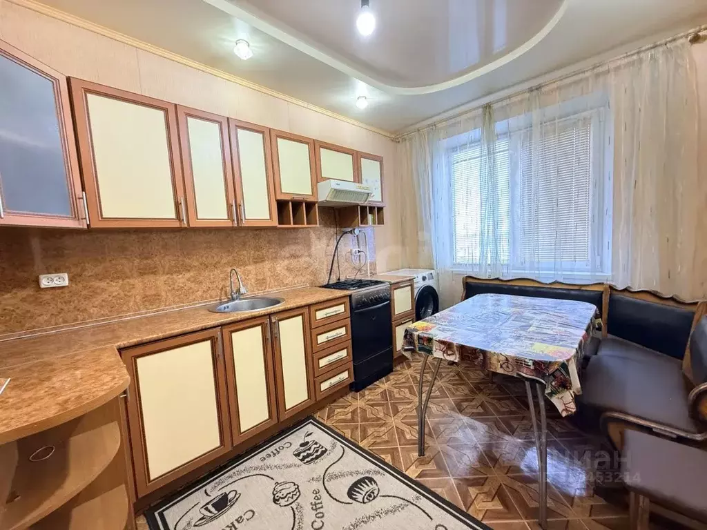 4-к кв. Белгородская область, Шебекино Рабочая ул., 2 (75.2 м) - Фото 1