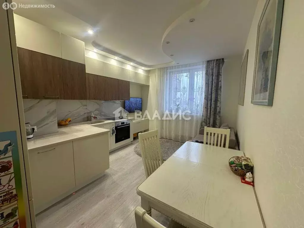 2-комнатная квартира: Реутов, улица Октября, 48 (65.1 м) - Фото 2