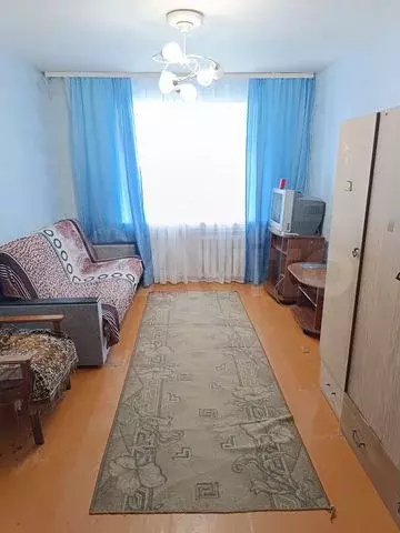 Комната 17 м в 9-к., 2/5 эт. - Фото 0