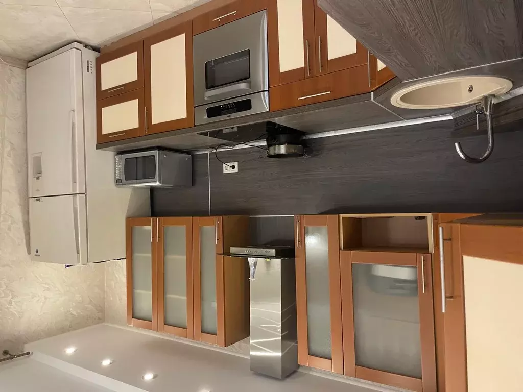 Продается 3-комнатная квартира - Фото 1