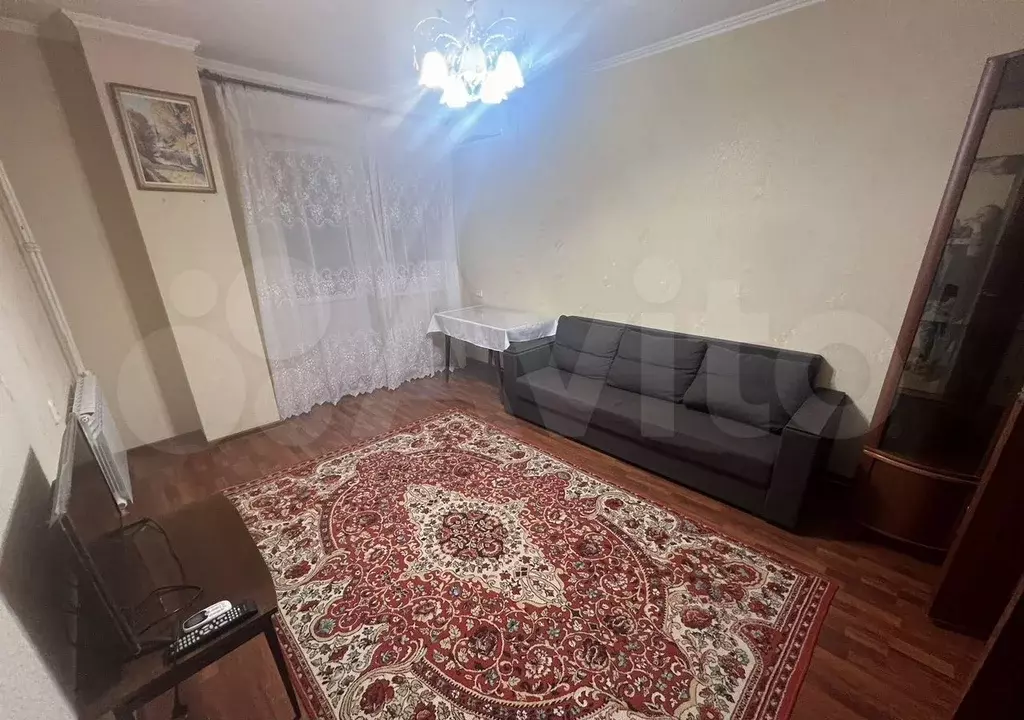 1-к. квартира, 40 м, 6/17 эт. - Фото 0
