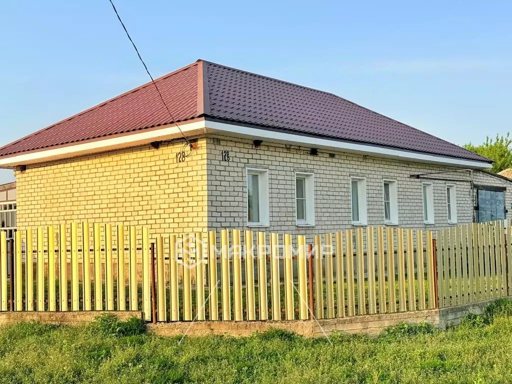 Дом в Орловская область, Кромской район, Кривчиковское с/пос, д. ... - Фото 1