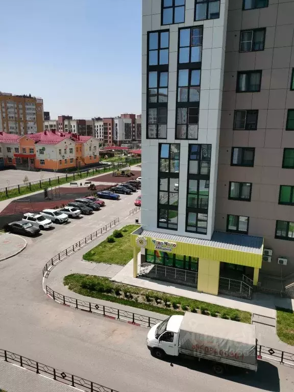 3-к кв. Алтайский край, Барнаул ул. Энтузиастов, 63 (71.91 м) - Фото 0
