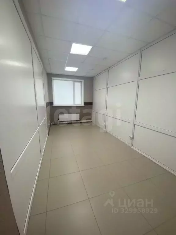 Офис в Ямало-Ненецкий АО, Ноябрьск Магистральная ул., 47 (13 м) - Фото 1
