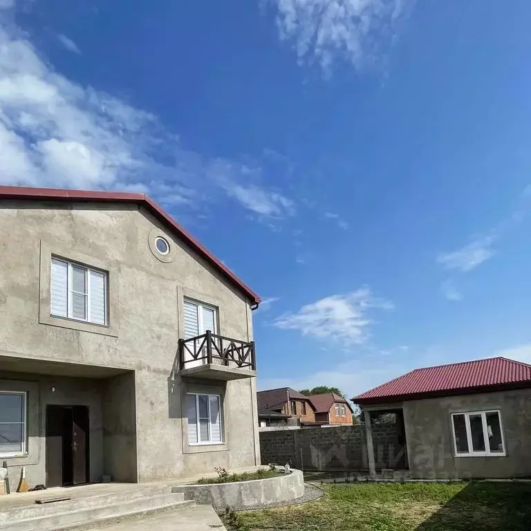 Дом в Дагестан, Махачкала Караман-4 мкр, 14 (220 м) - Фото 1