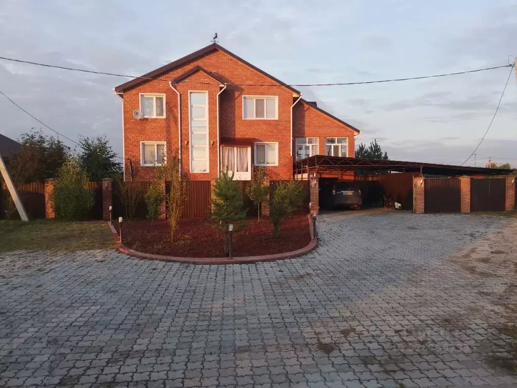 Коттедж в Омская область, Азовский Немецкий Национальный район, с. ... - Фото 1