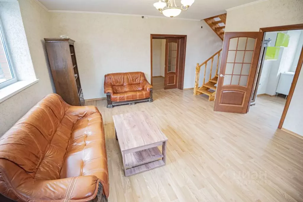 Дом в Ленинградская область, Гатчинский муниципальный округ, д. Выра ... - Фото 2