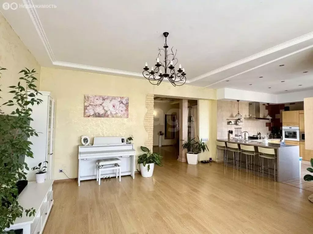 4-комнатная квартира: Бердск, Изумрудный городок, 10 (170.4 м) - Фото 2